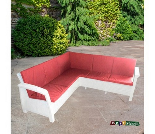    Yalta Corner Set   