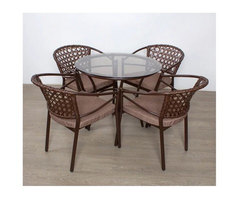 �������� ������� ������ ���� ���� � 4 ����� ����� � ��������